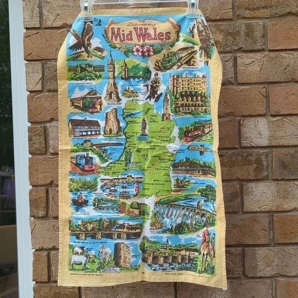 Vintage  Wales Tea Towel - Picture 1 of 10